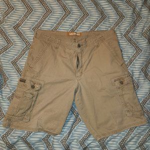 Medium Tan Lee Dungarees Cargo Shorts in 36 Waist